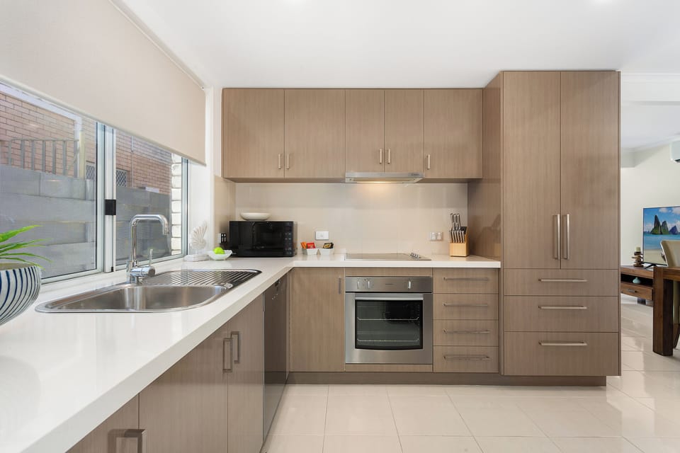 full sized kitchen