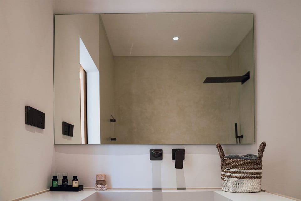 In-room safe, laptop workspace, free WiFi