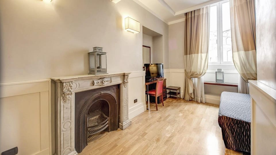 Superior Triple Room | Blackout drapes, iron/ironing board (on request), WiFi (free)