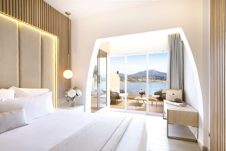 Chambre Luxe Terrasse | Premium bedding, minibar, in-room safe, desk