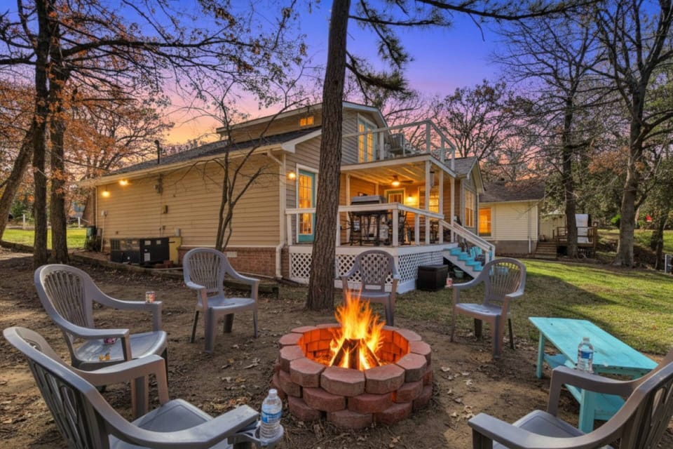 Sunset evenings at Cozy Cove