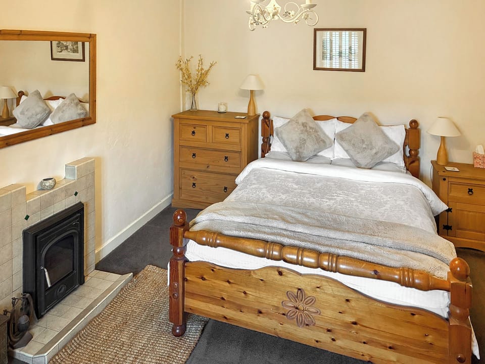 Double bedroom | Professors Cottage, Girvan
