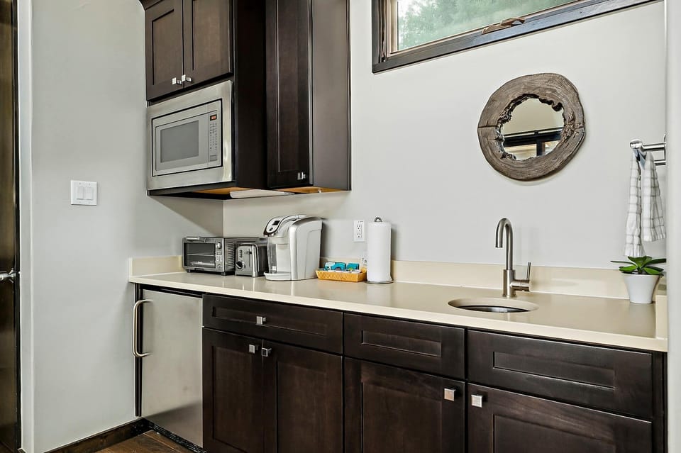 Kitchenette