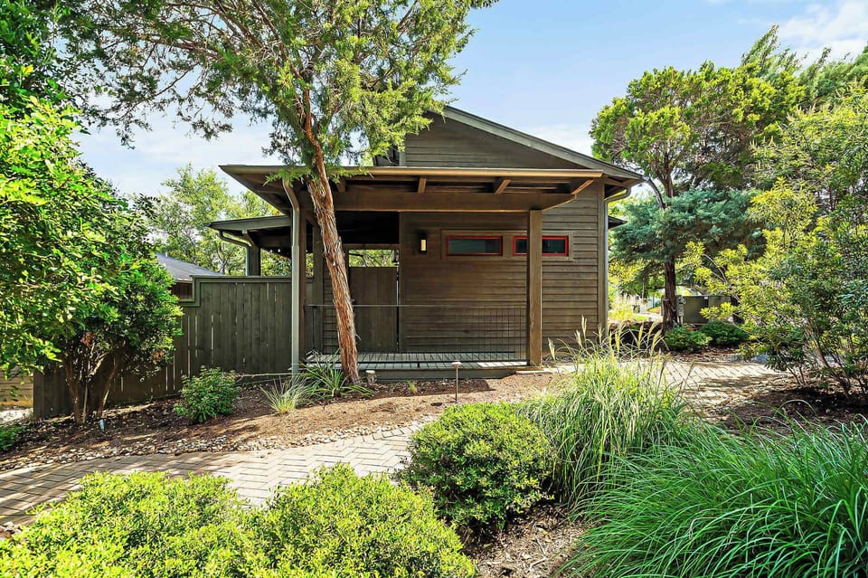 Unwind in style at The Reserve at Lake Travis where lakeside luxury meets comfort. 