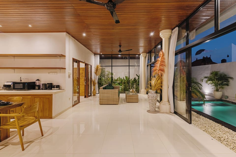 Classic Villa | Living room