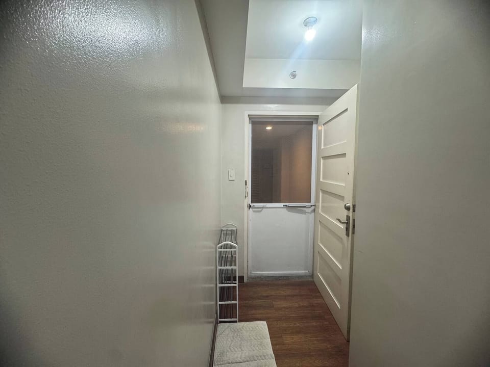 Condo, 1 Bedroom, Smoking, Balcony | Interior