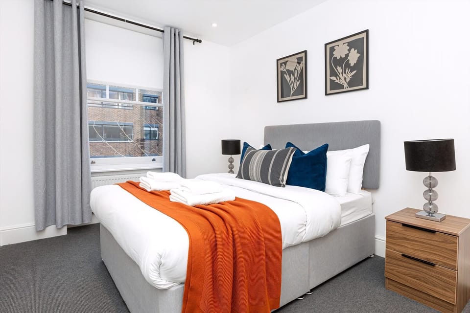 Apartment (Modern Flat, Steps from Oxford Street) | 2 bedrooms, free WiFi