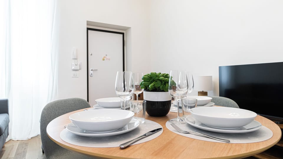 Apartment (1 Bedroom) | Interior