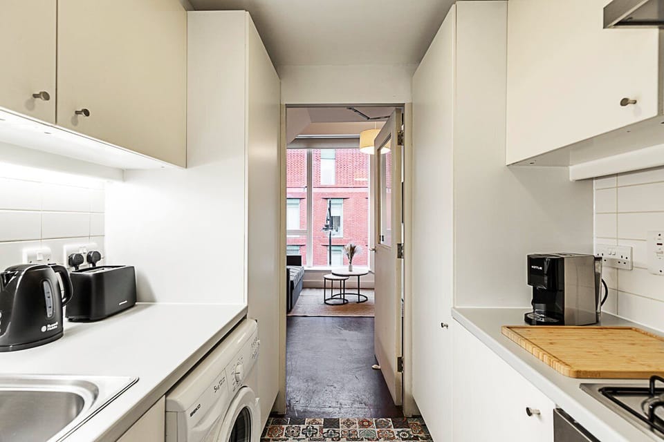 Apartment (Cosy Camden Retreat Near Markets & Tu) | Private kitchen