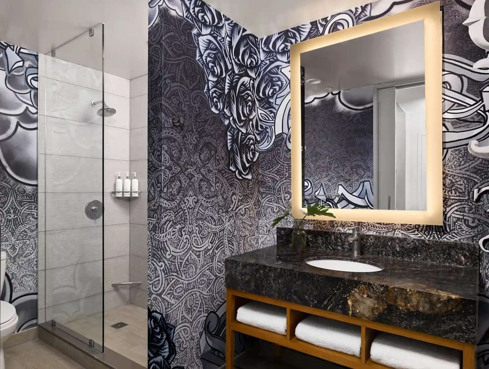 King City View - Private bathroom