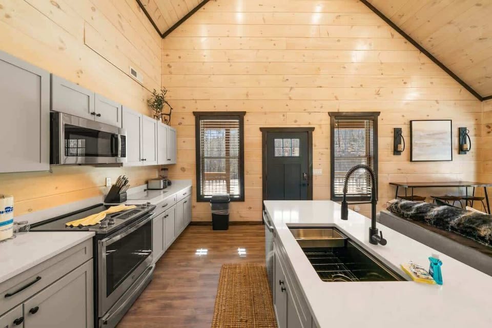 Full kitchen view
