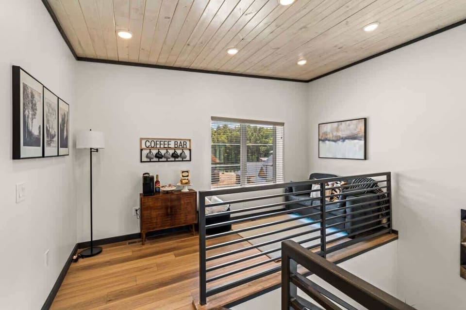Seating and coffee bar in the upper loft area. 