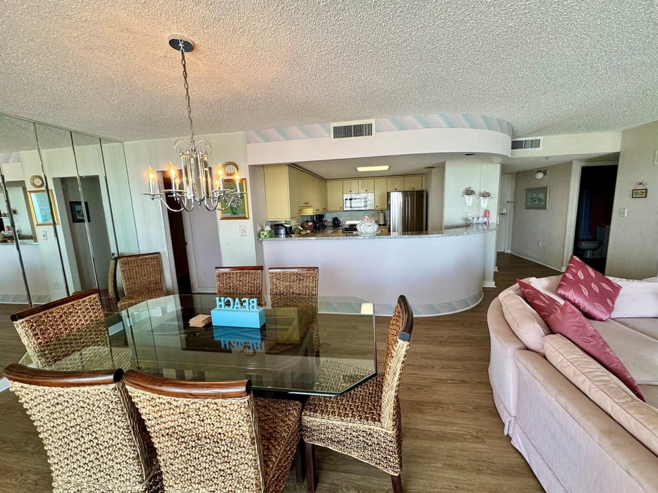 Dining / Kitchen