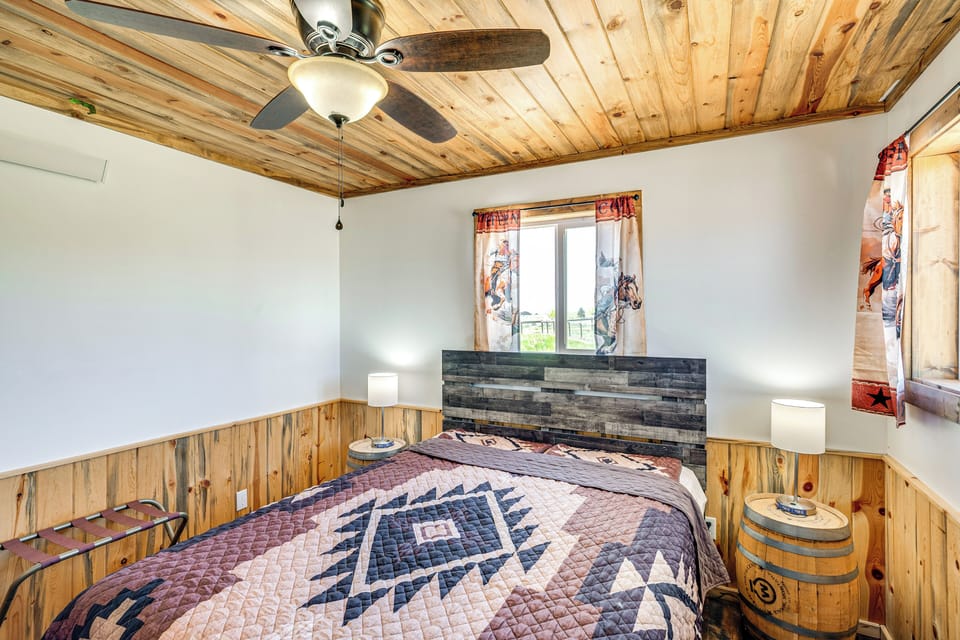 House (2 Bedrooms) | Interior