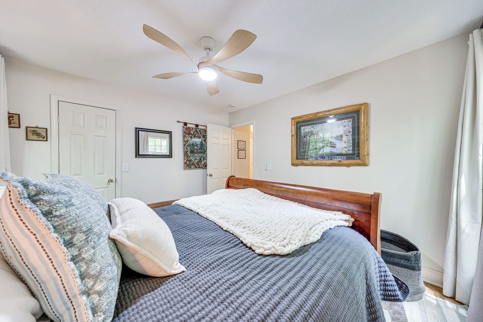 House (2 Bedrooms) | Interior