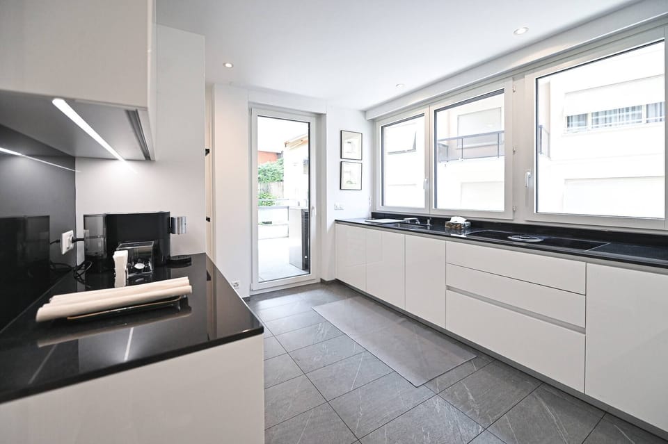 Apartment, 2 Bedrooms, Accessible, Balcony | Interior