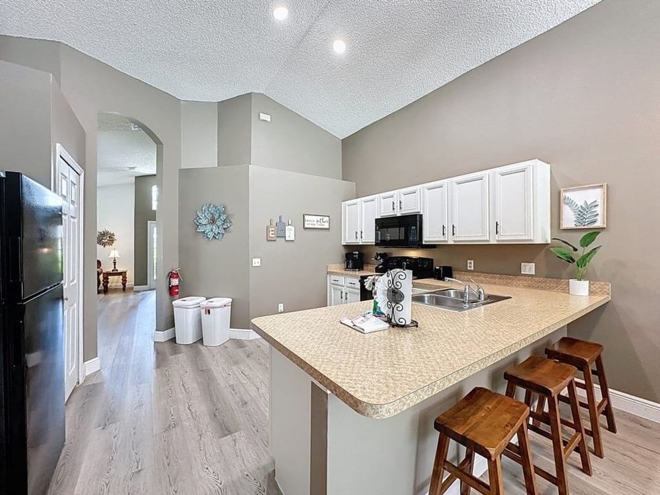 Villa, 4 Bedrooms | Private kitchen
