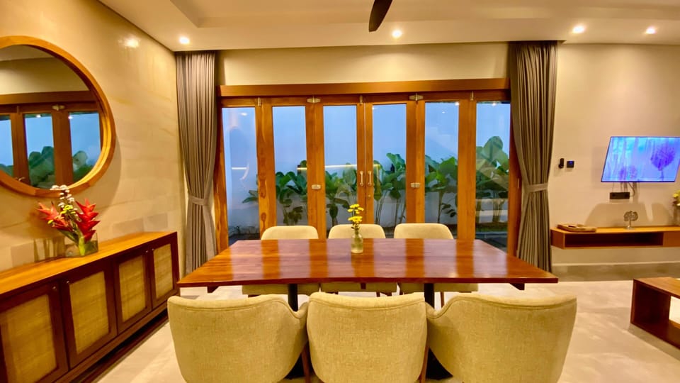 Luxury Villa, 2 Bedrooms, Private Pool | Dining room