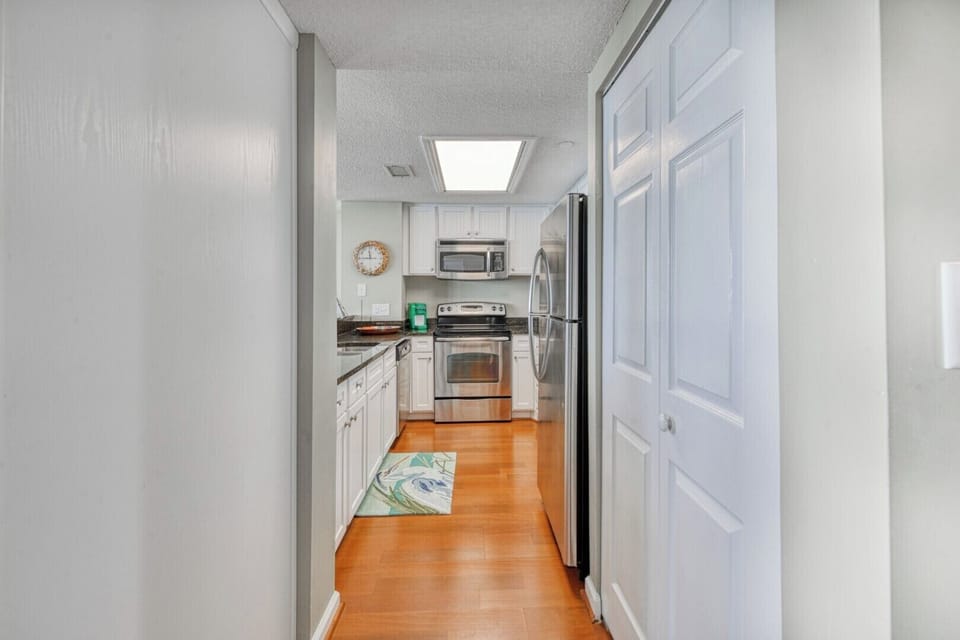 One Ocean Place 810
