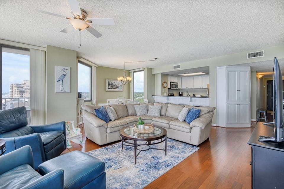 One Ocean Place 810