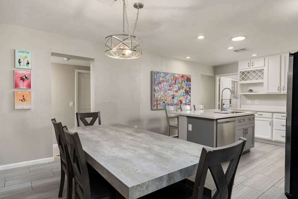 Dining table (seating for 7)