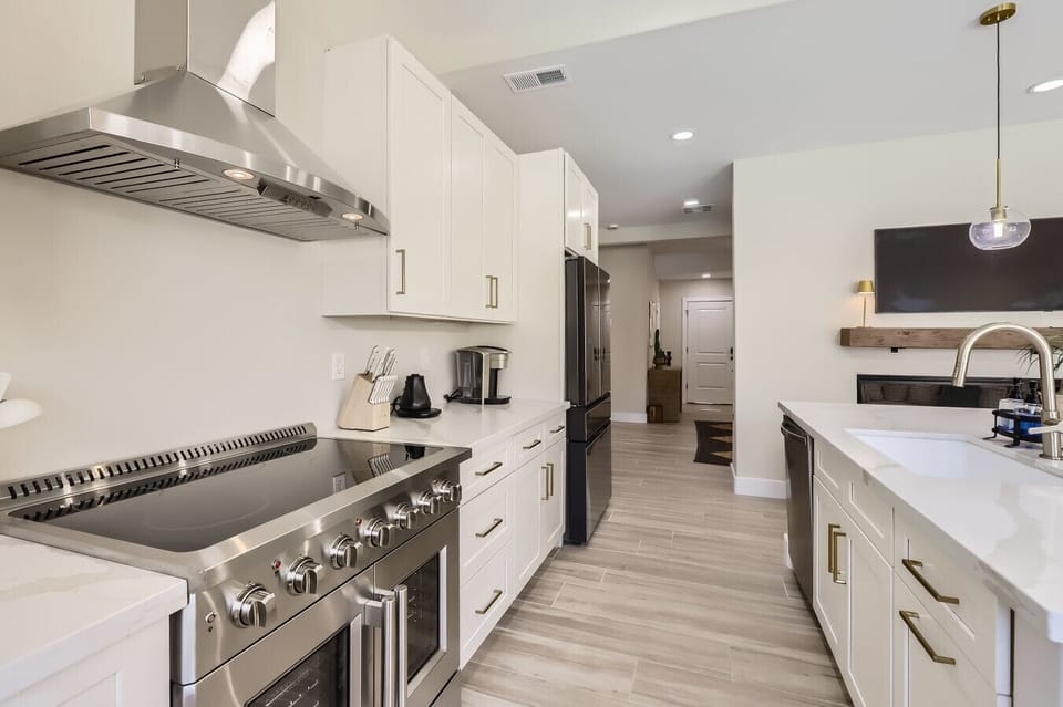 Fully equipped kitchen