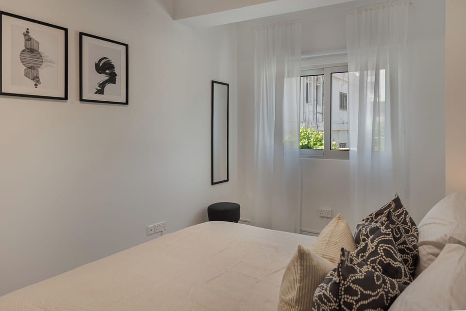 Luxury Apartment, City View | In-room safe, blackout drapes, iron/ironing board, WiFi (free)