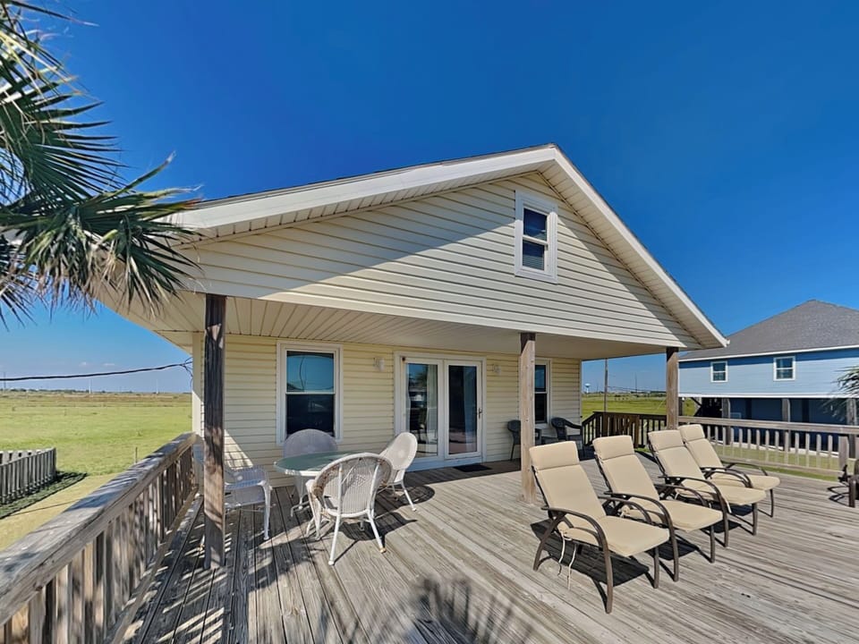 House (3 Bedrooms) | Property amenity