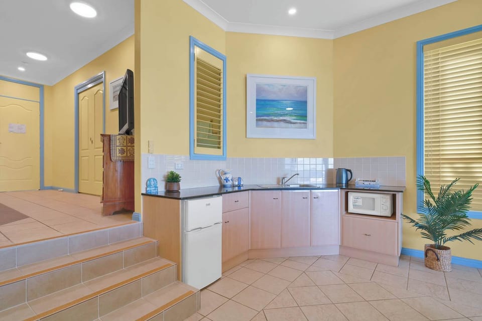 Compact kitchenette for easy beachside stays
