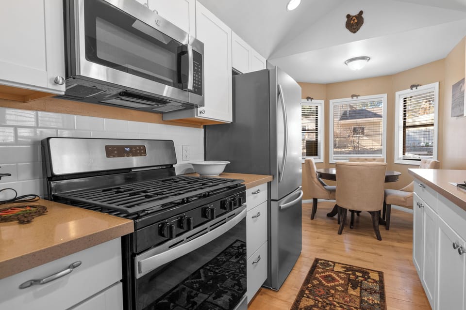 Electric kettle, toaster