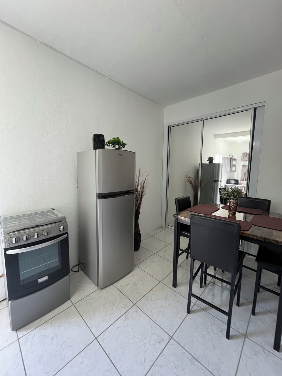 Comfort Apartment, 2 Bedrooms, Kitchen | Private kitchen