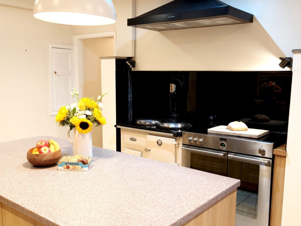 Cottage | Interior