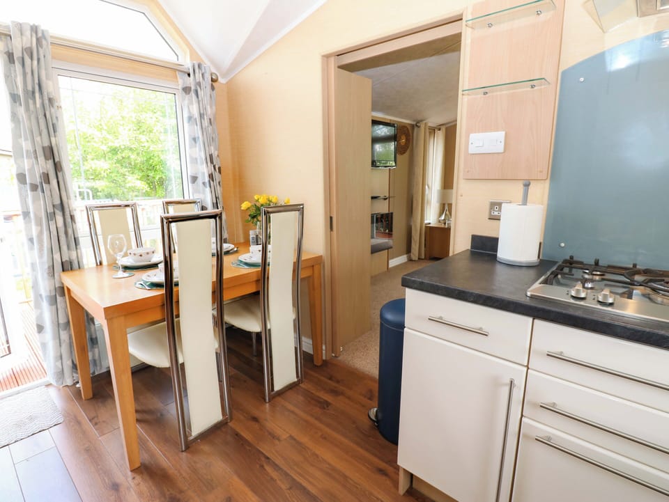 Fridge, microwave, cookware/dishes/utensils