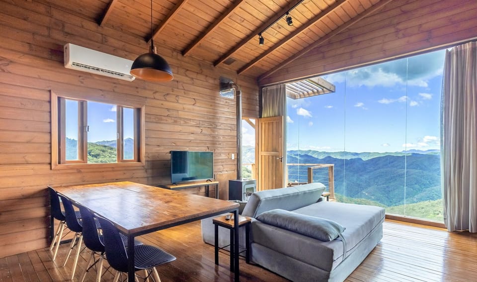 Basic Chalet | Living area | 32-inch TV with digital channels