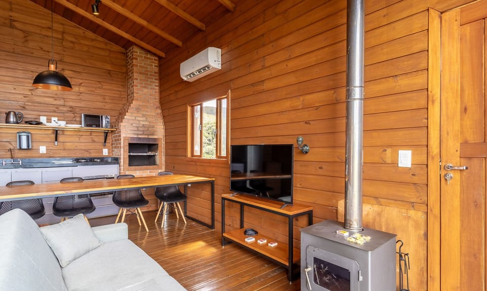 Basic Chalet | Living area | 32-inch TV with digital channels