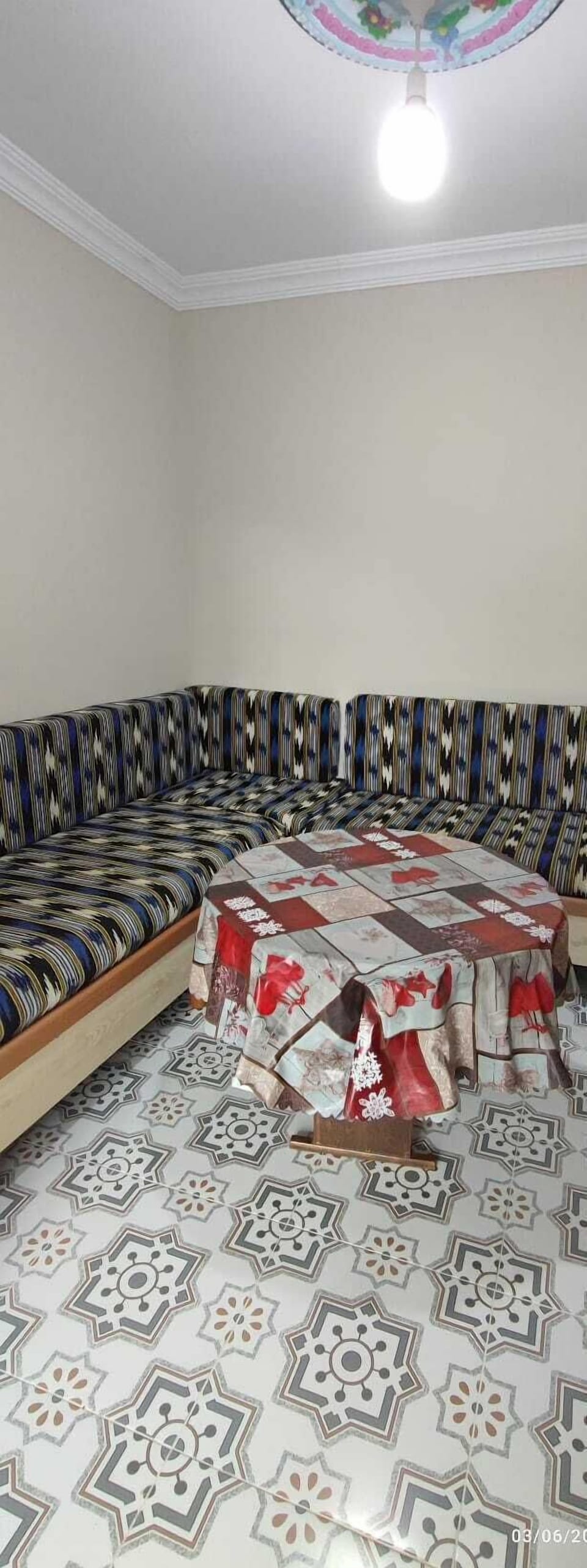 Comfort Triple Room | Living area | TV