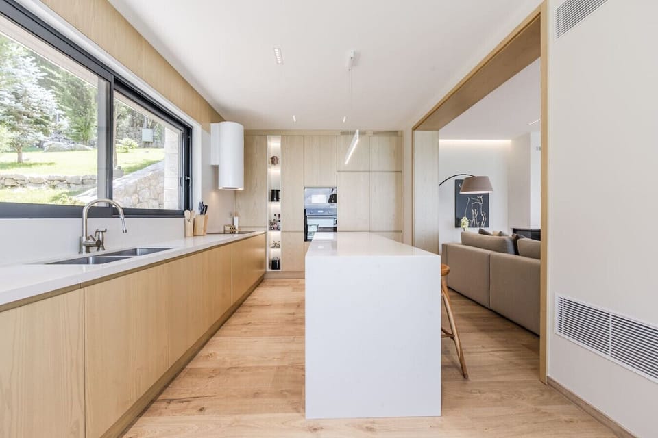 Fully-equipped kitchen