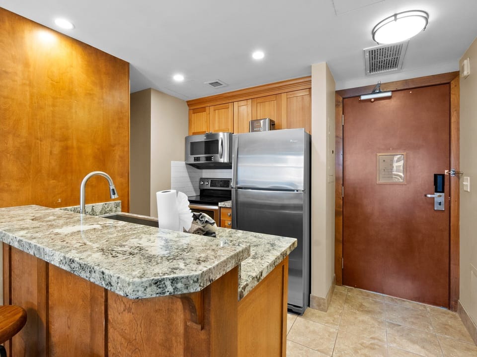 Full Kitchen