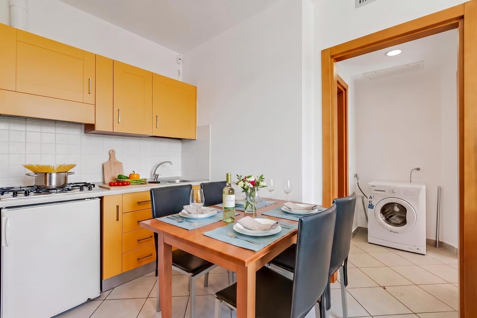 Kitchen and dining area