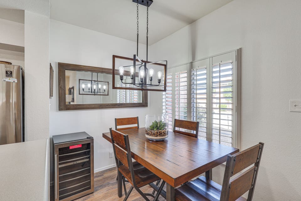 Dining Area | Dishware & Flatware