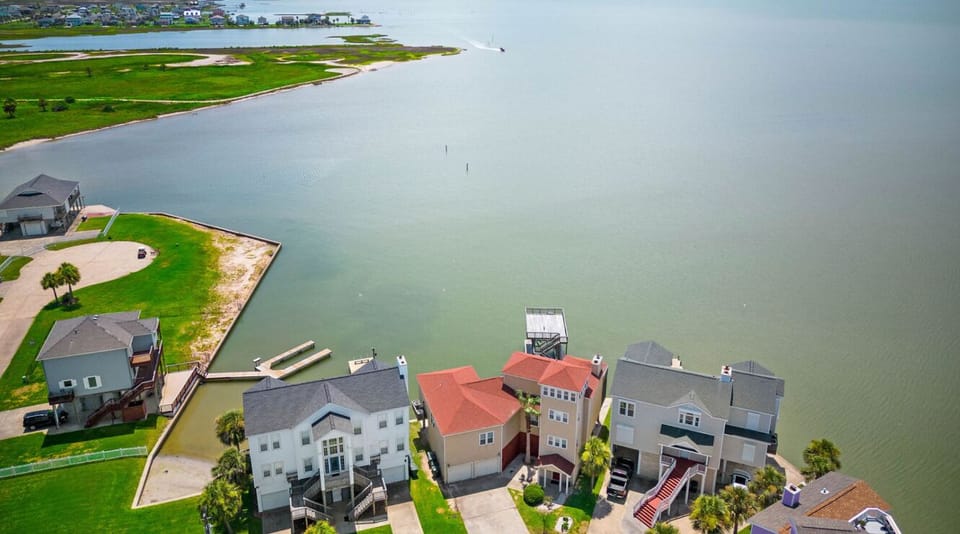 Welcome to Sunset Bay by BeachBox