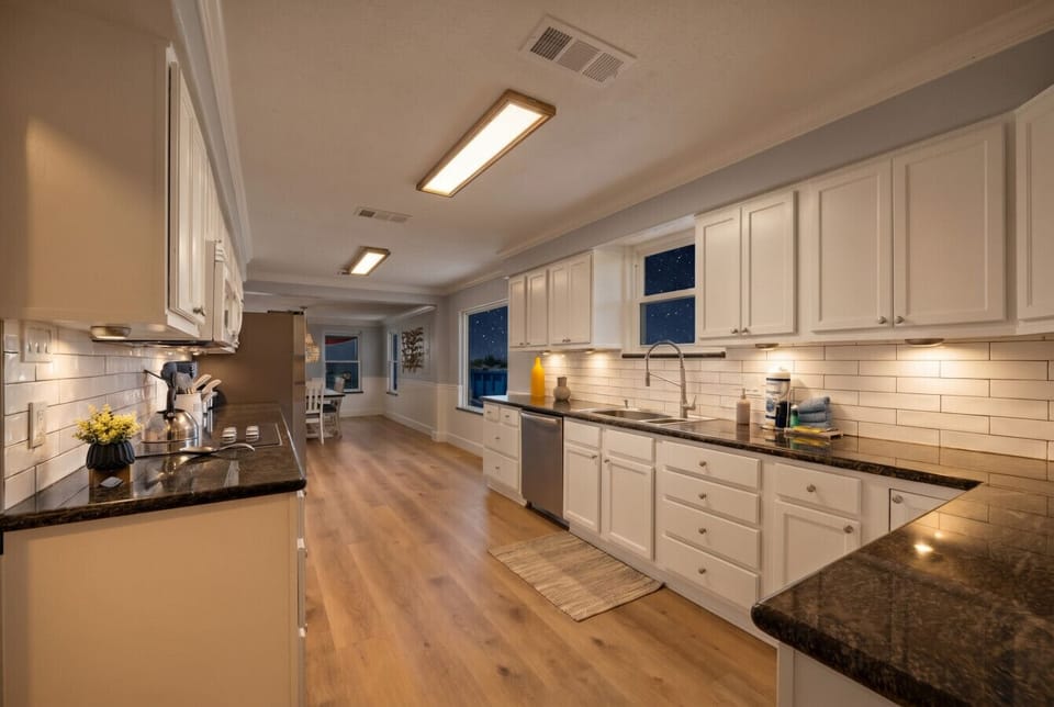 A kitchen perfect for preparing meals for the family!