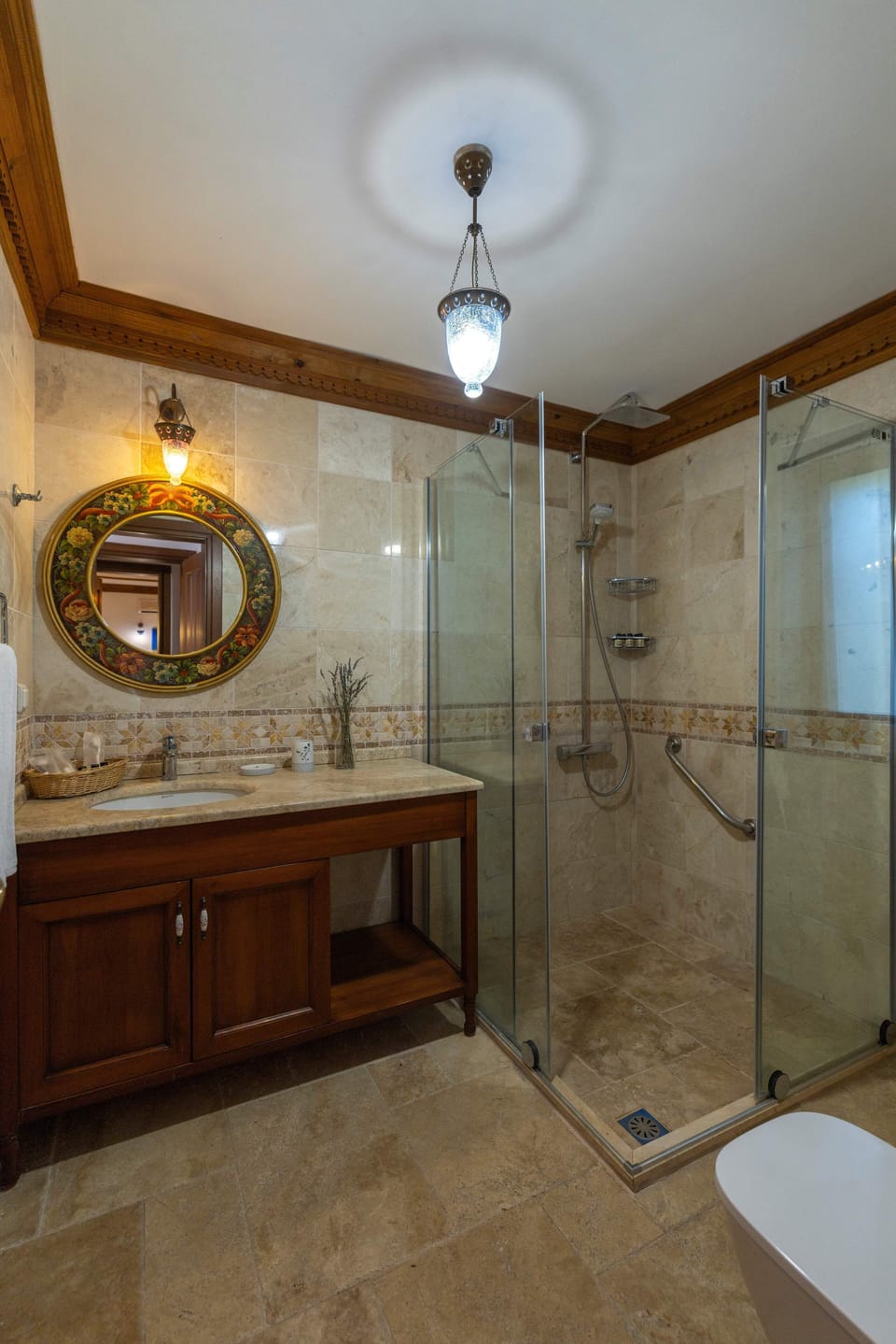 Shower, rainfall showerhead, eco-friendly toiletries, hair dryer