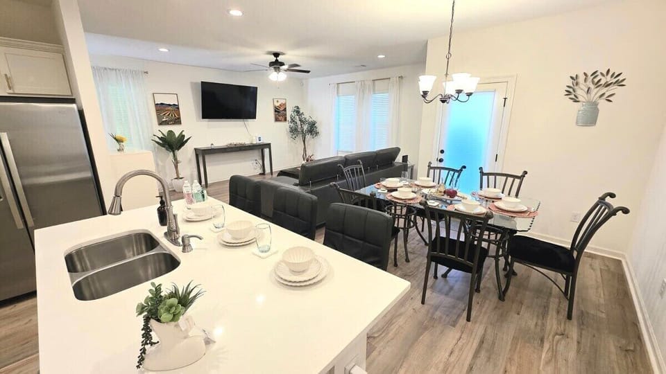Dining Area & Kitchen Island Seating - Enjoy Meals Together