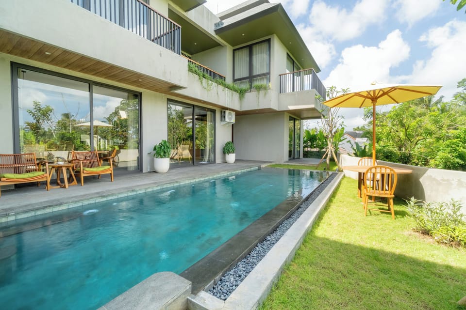 Private pool