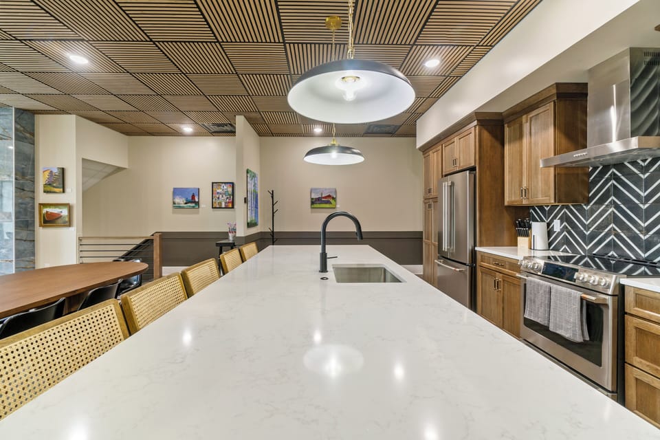 Cook, Entertain & Gather – Perfect Space for Group Trips