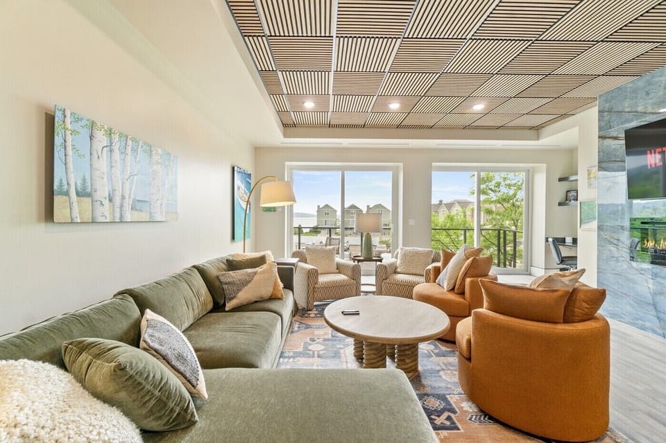 Natural Light Fills This Remodeled 4BR/3BA Designer Loft
