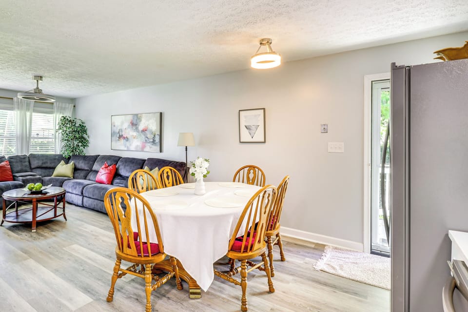 House (3 Bedrooms) | Interior