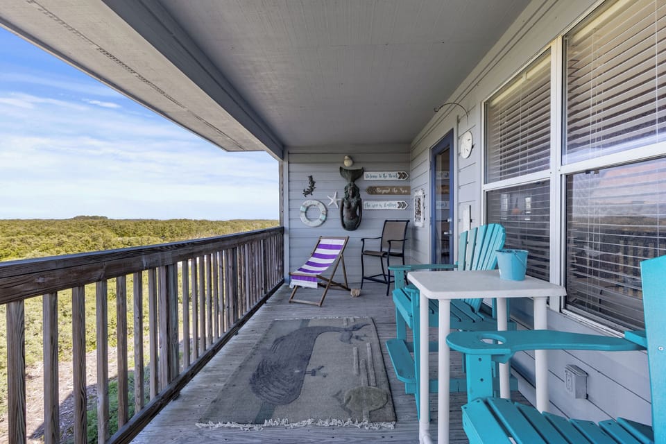 Balcony with Outdoor Seating, Sit Back and Relax!