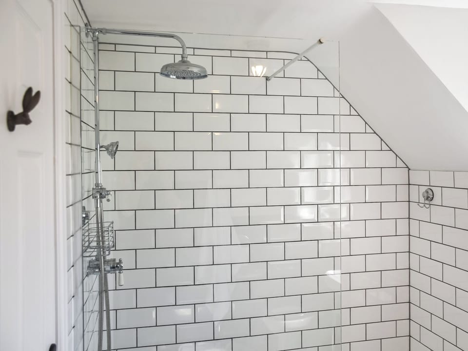 Bathroom | Scarrow Beck House, Hanworth